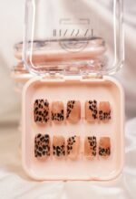 Golden Leopard Nails