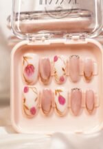 Floral Blush Nails - Image 2